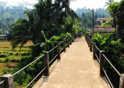 Brücke, über die der Jeep geradeso fahren konnte